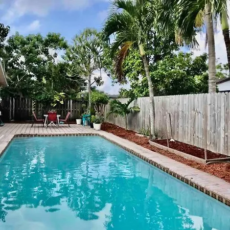 Pool House In Tropical Miami Villa Exterior photo